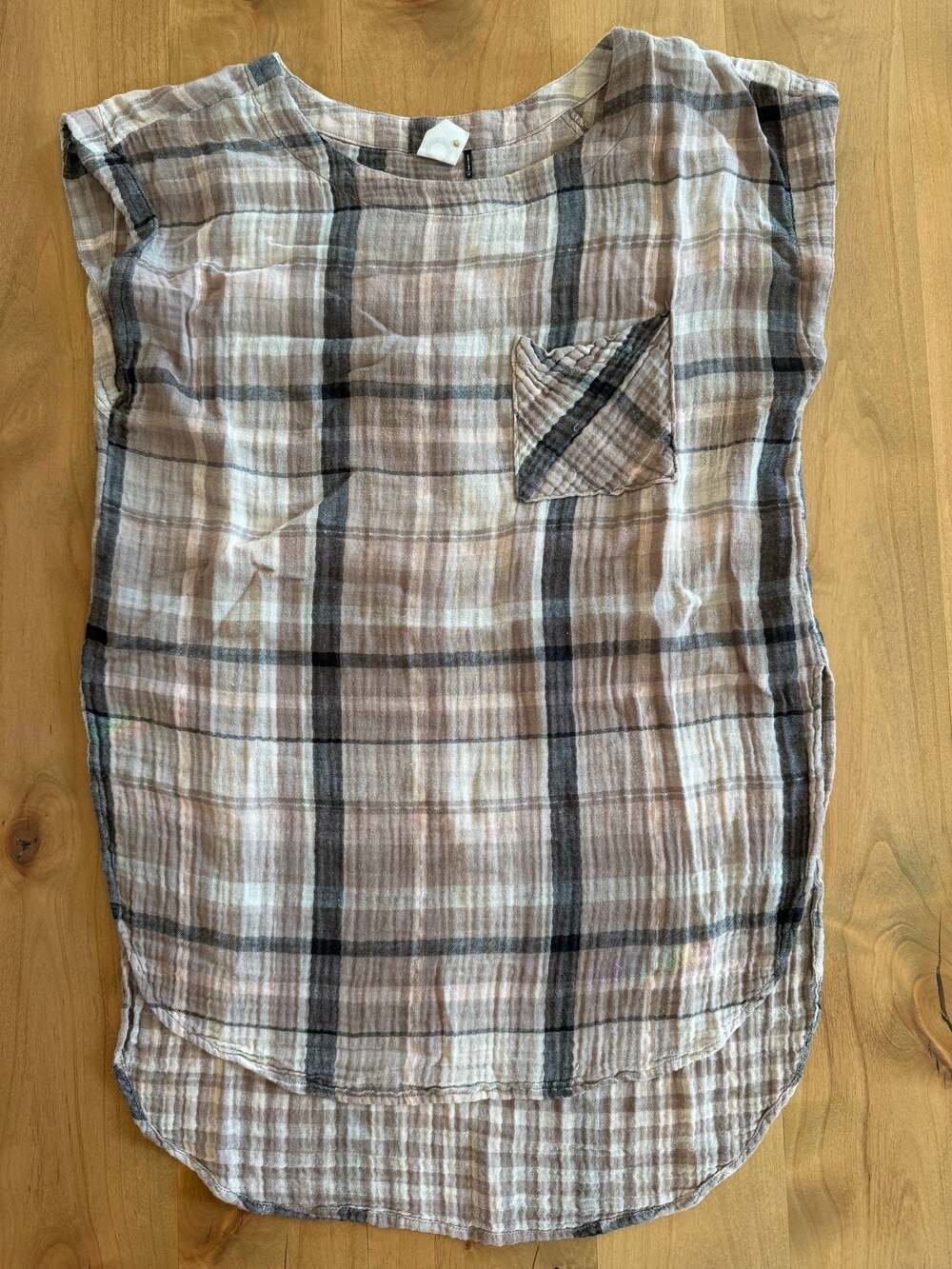 Akemi + Kin Anthropologie Tan Plaid Gauze Short Sleeve Tunic Top